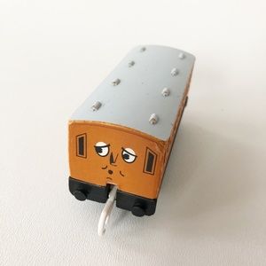 Thomas & Friends "Annie" Passenger Coach Car TOMY 2002